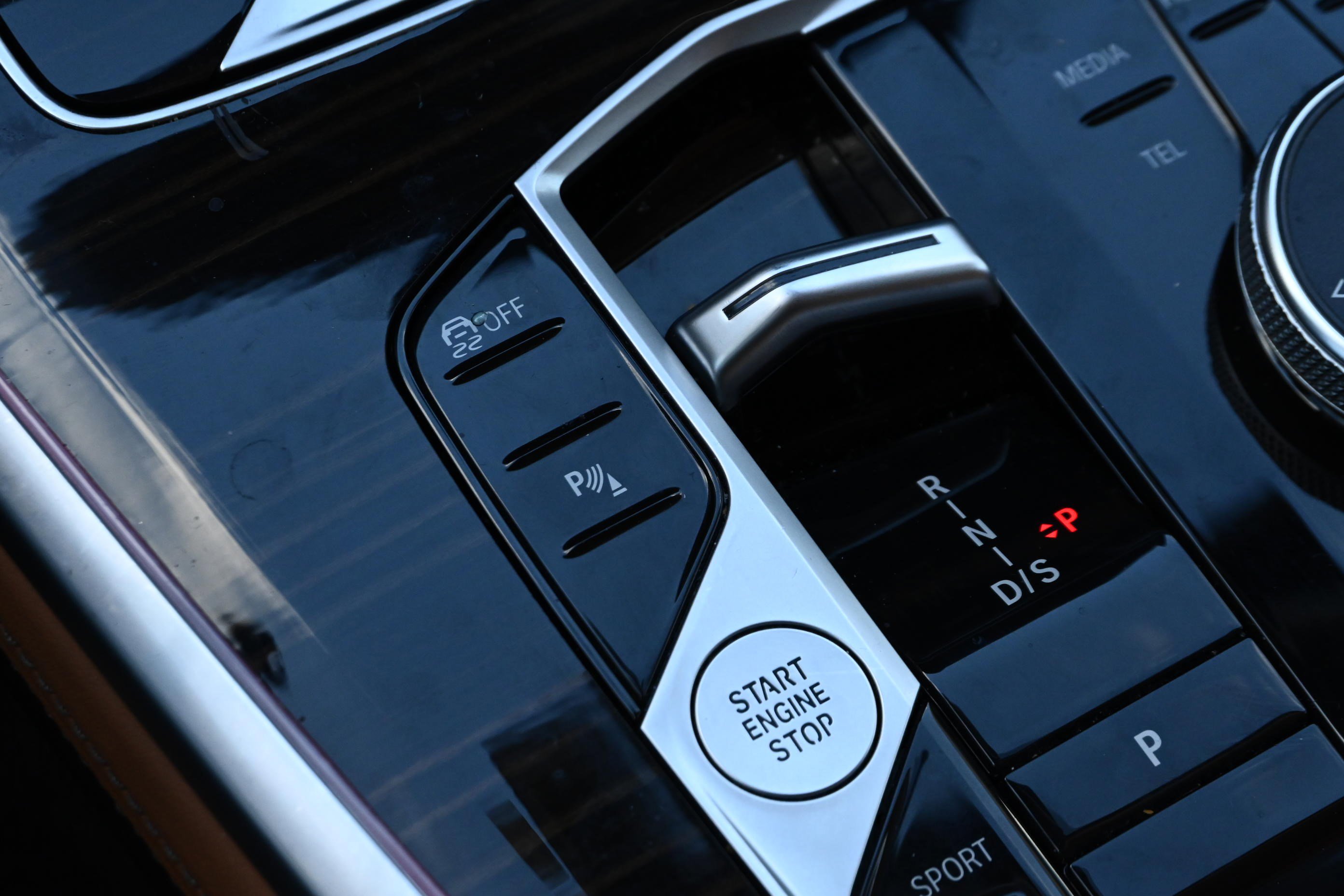 Certified 2024 BMW X7 xDrive40i w/ Premium Package image 20