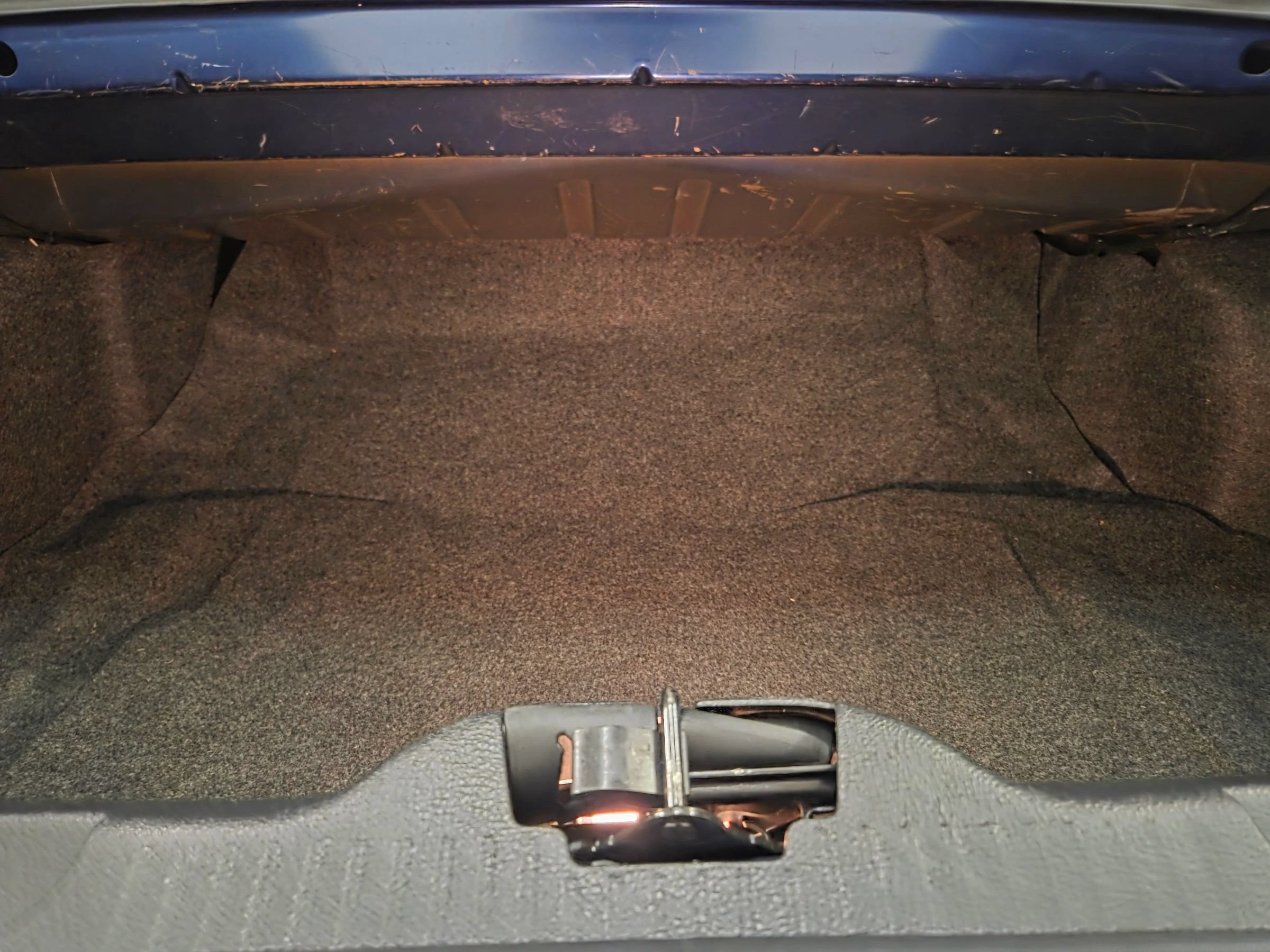 Used 2010 Ford Mustang Convertible RWD image 36