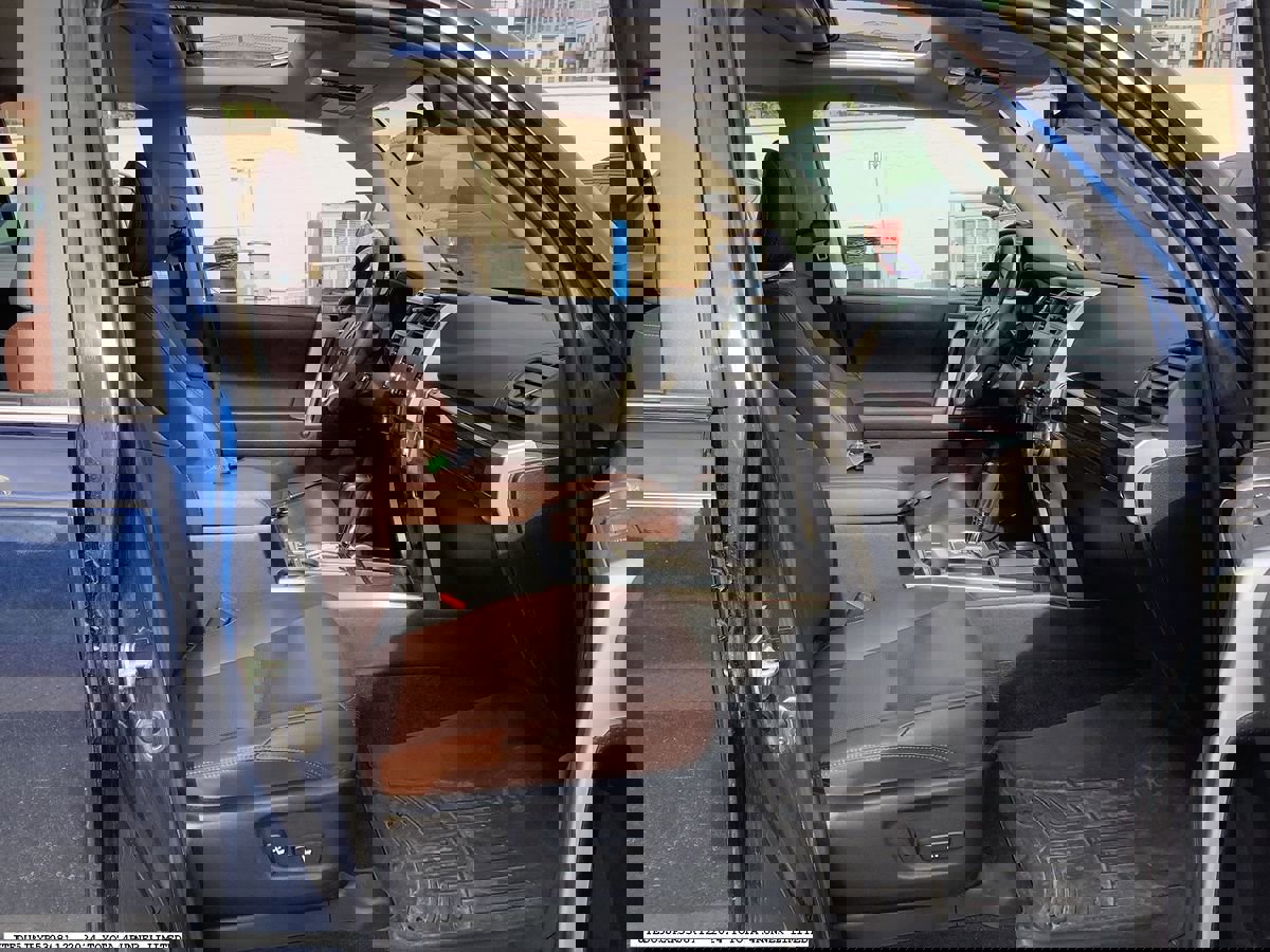 Used 2024 Toyota 4Runner Limited RWD image 18