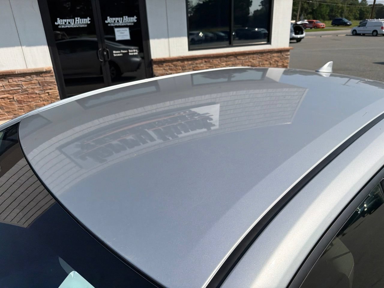 Used 2025 Toyota Corolla LE FWD image 14