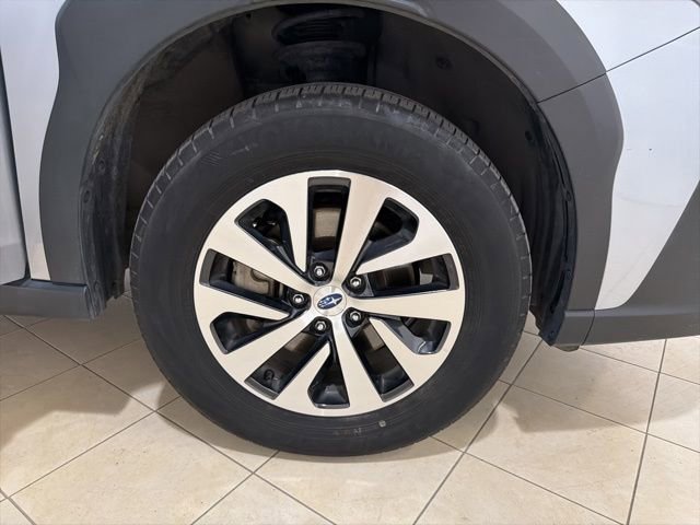Used 2025 Subaru Outback Premium image 29