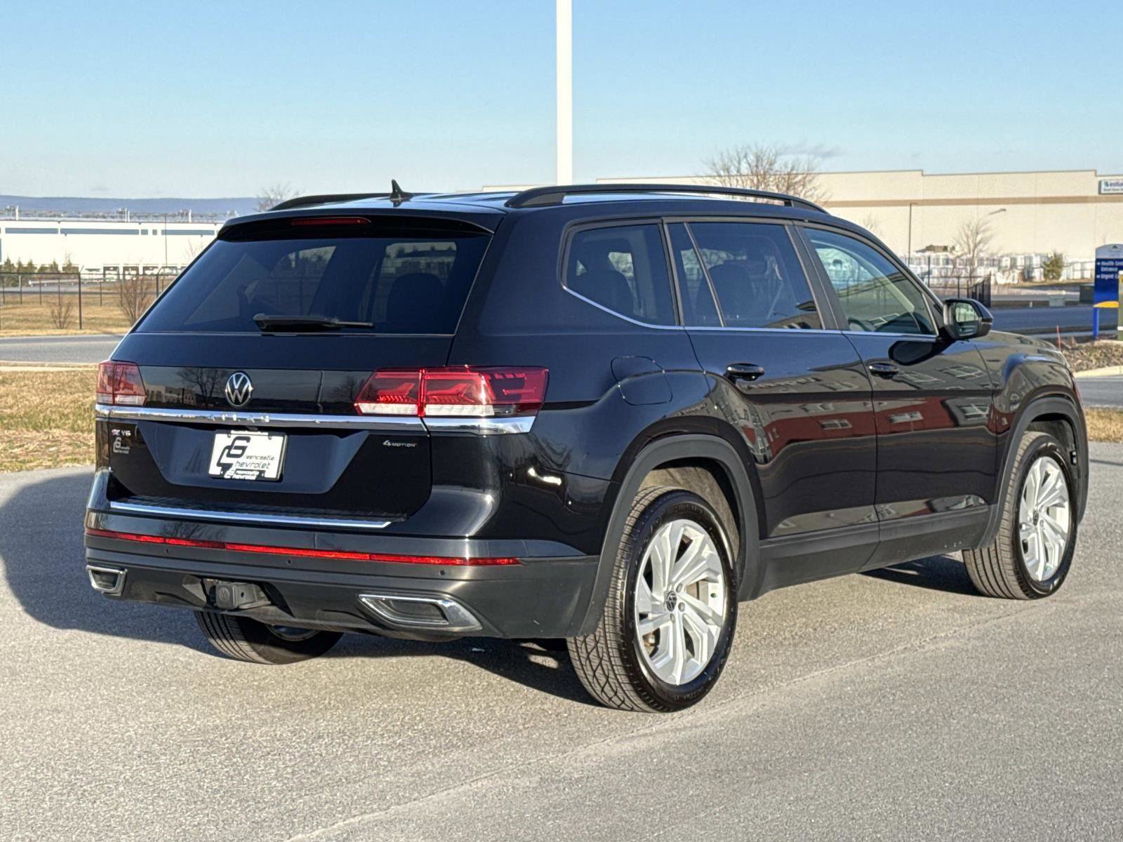 Used 2023 Volkswagen Atlas SE image 24