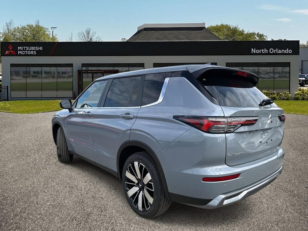 New 2026 Mitsubishi Outlander SE image 4
