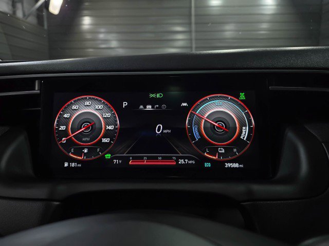 Used 2023 Hyundai Tucson Limited image 24