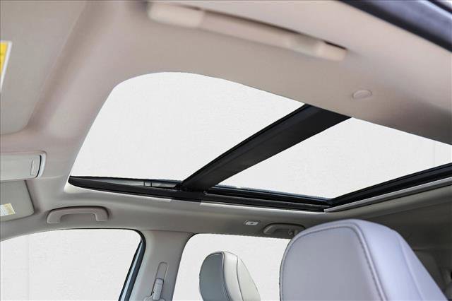 New 2025 Honda Pilot Touring image 23