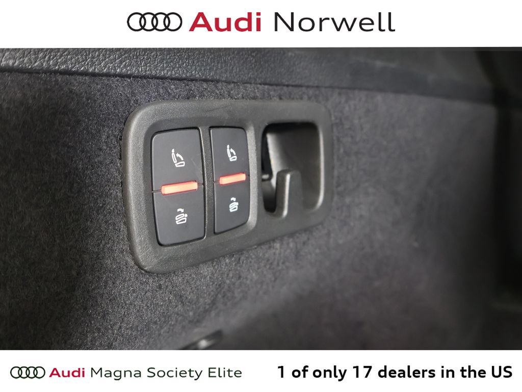 Used 2023 Audi Q7 2.0T Premium Plus w/ Premium Plus Package AWD/4WD image 16