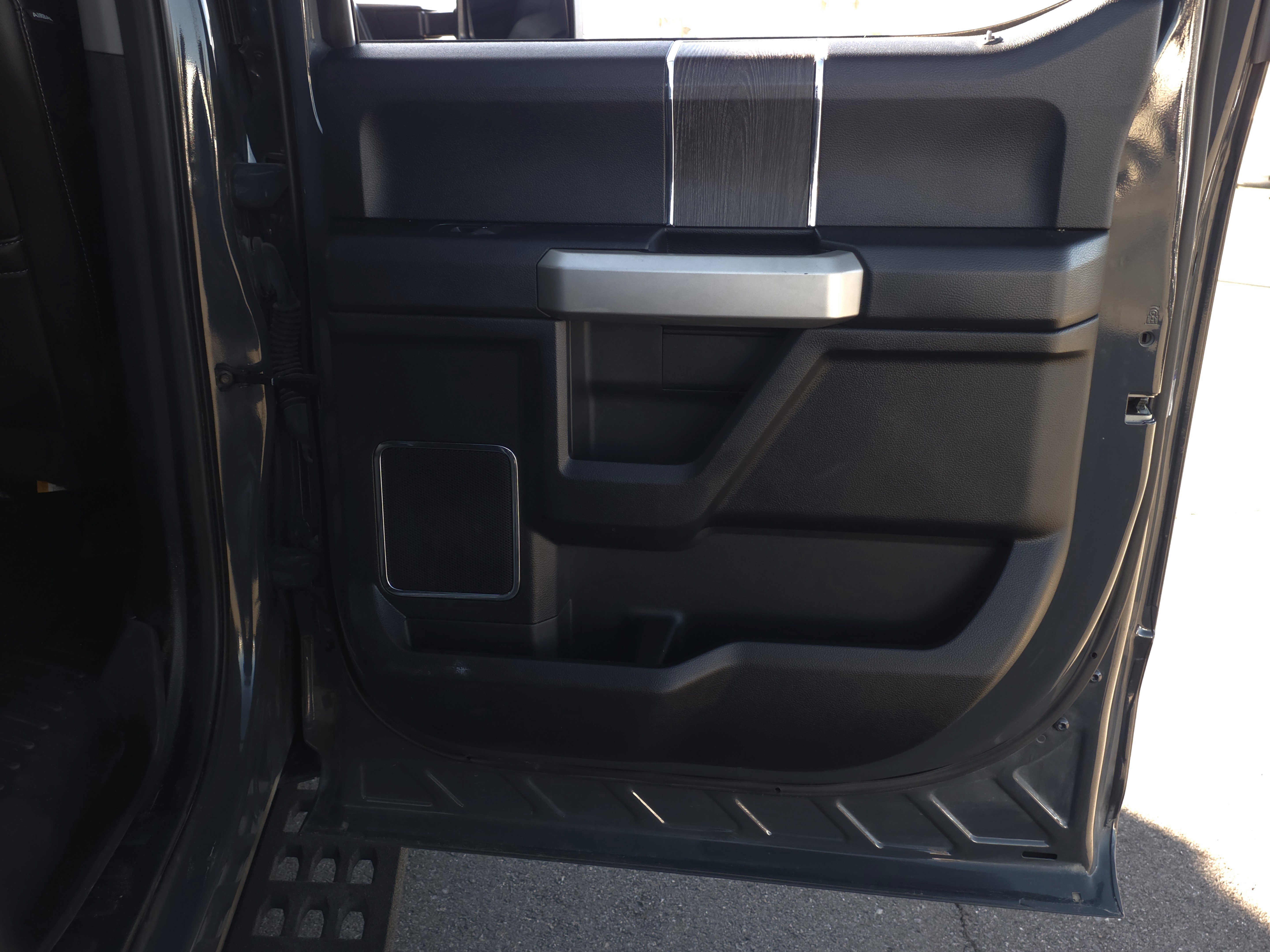 Used 2021 Ford F250 Lariat w/ Tremor Off-Road Package image 30