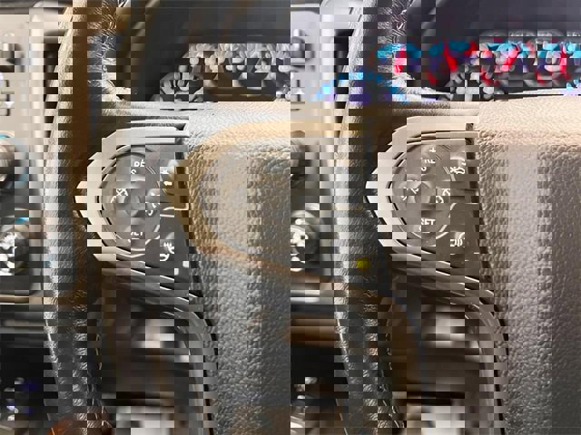 Used 2018 Chevrolet Silverado 1500 High Country image 18