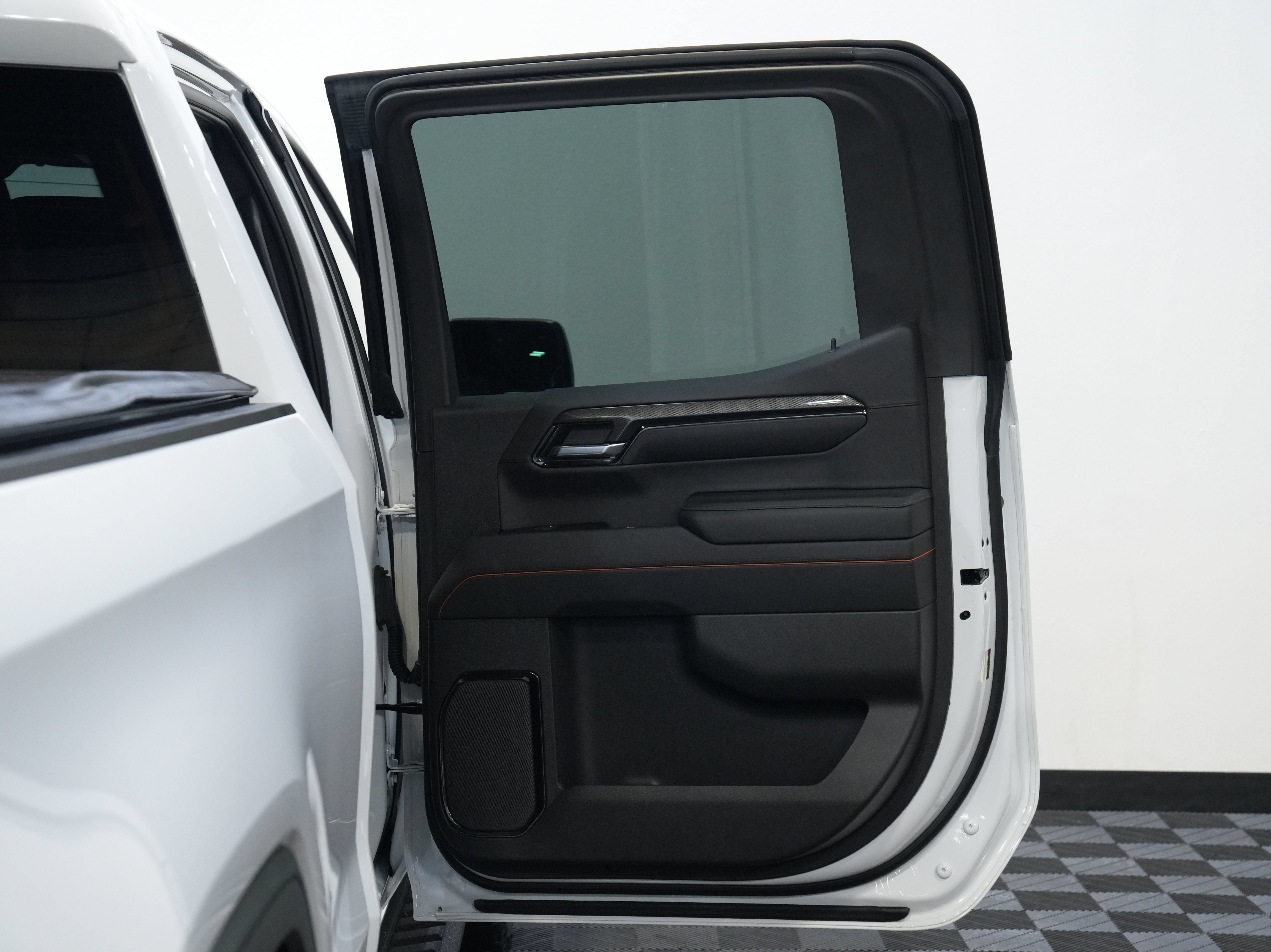 Used 2022 GMC Sierra 1500 AT4 w/ AT4 Premium Package AWD/4WD image 29