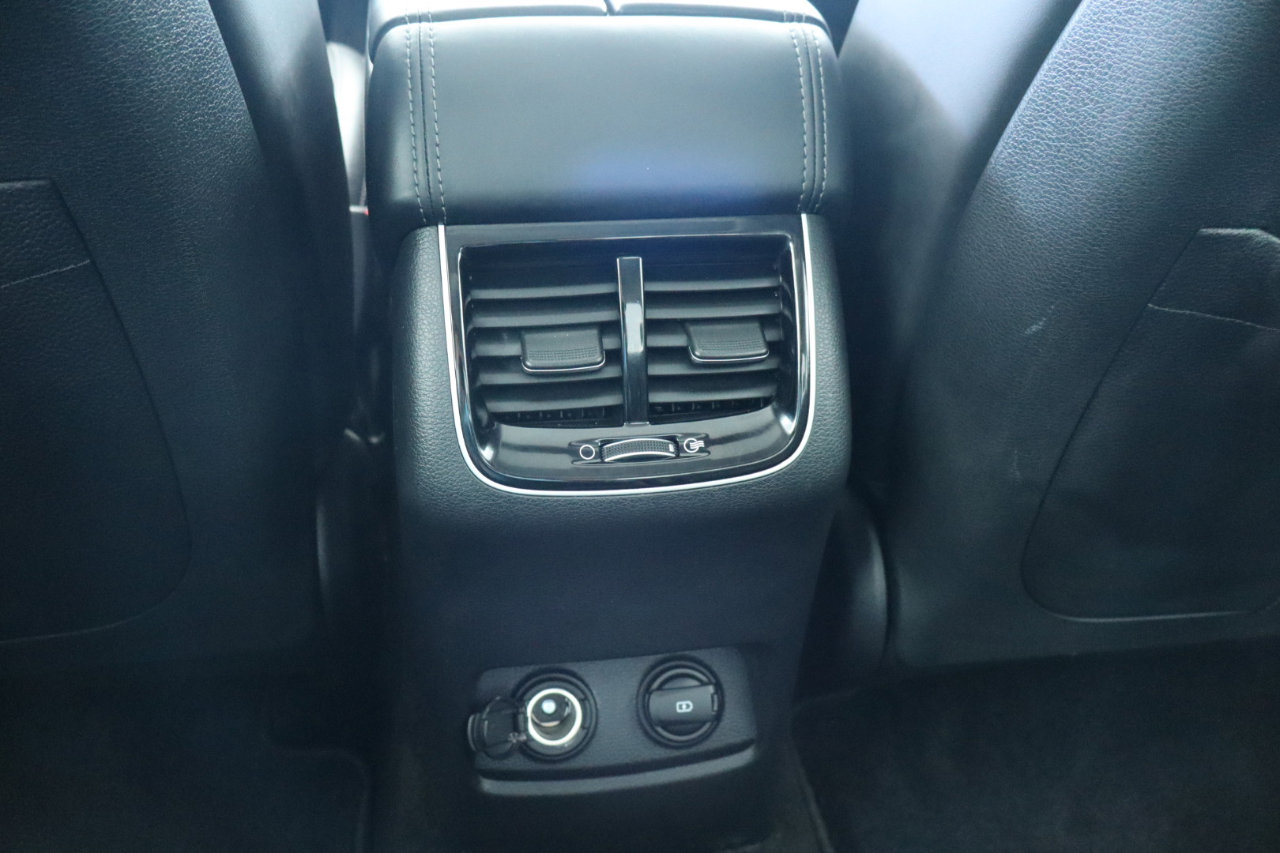 Used 2018 Kia Cadenza Limited image 29