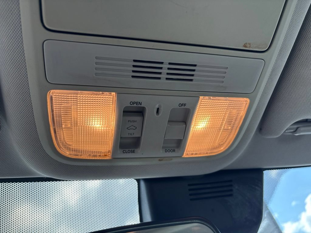 Used 2018 Honda Accord EX image 26