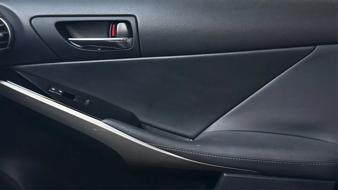 Used 2015 Lexus IS 250 RWD image 36