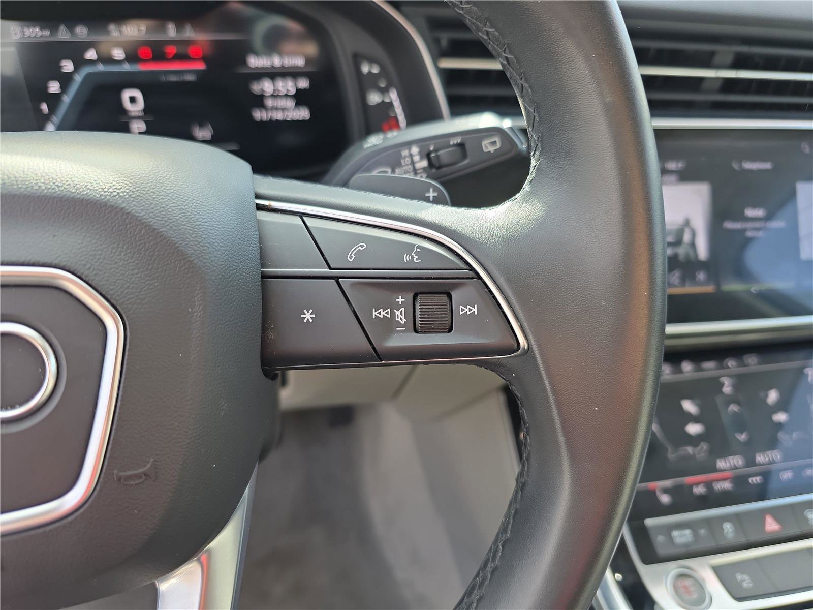 Used 2024 Audi Q7 3.0T Premium Plus image 22