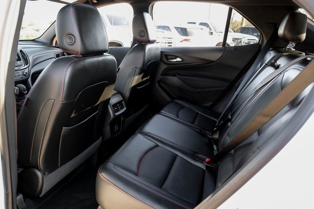 Used 2023 Chevrolet Equinox RS w/ RS Leather Package image 36