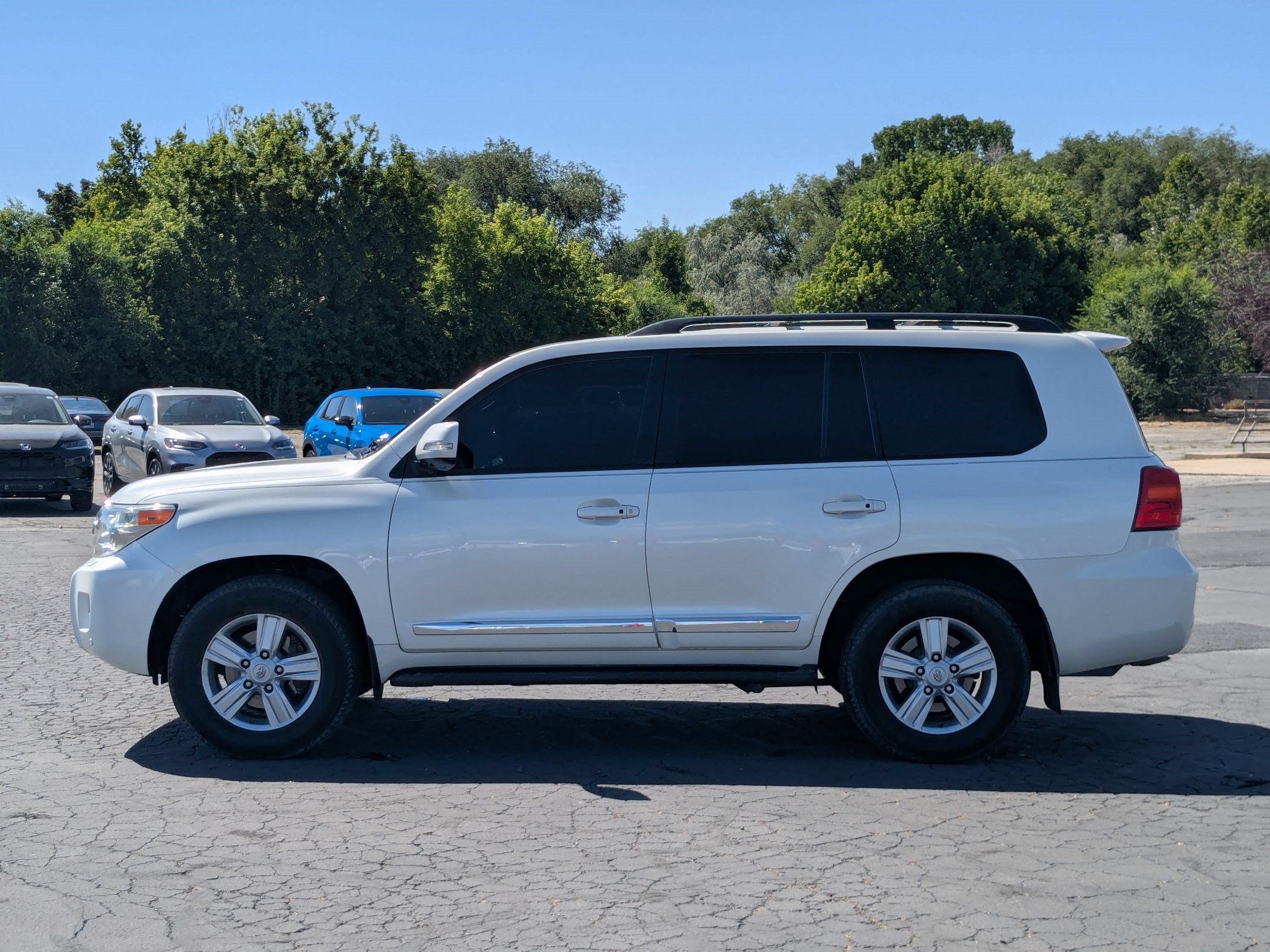 Used 2013 Toyota Land Cruiser AWD/4WD image 7