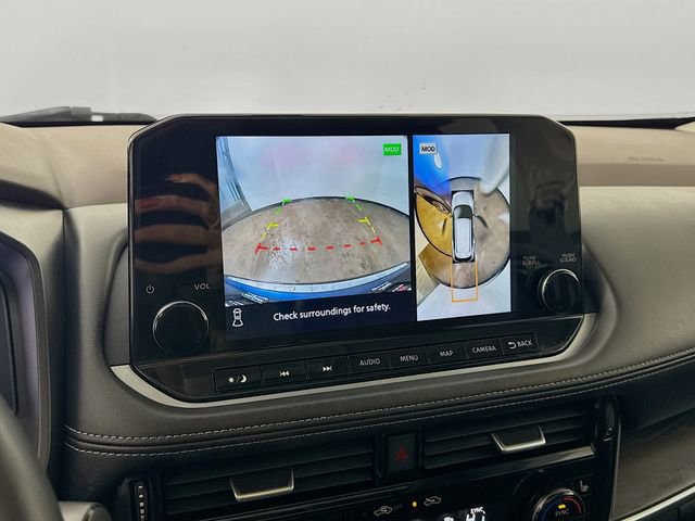 Used 2022 Nissan Rogue Platinum w/ Head-Up Display Package image 14