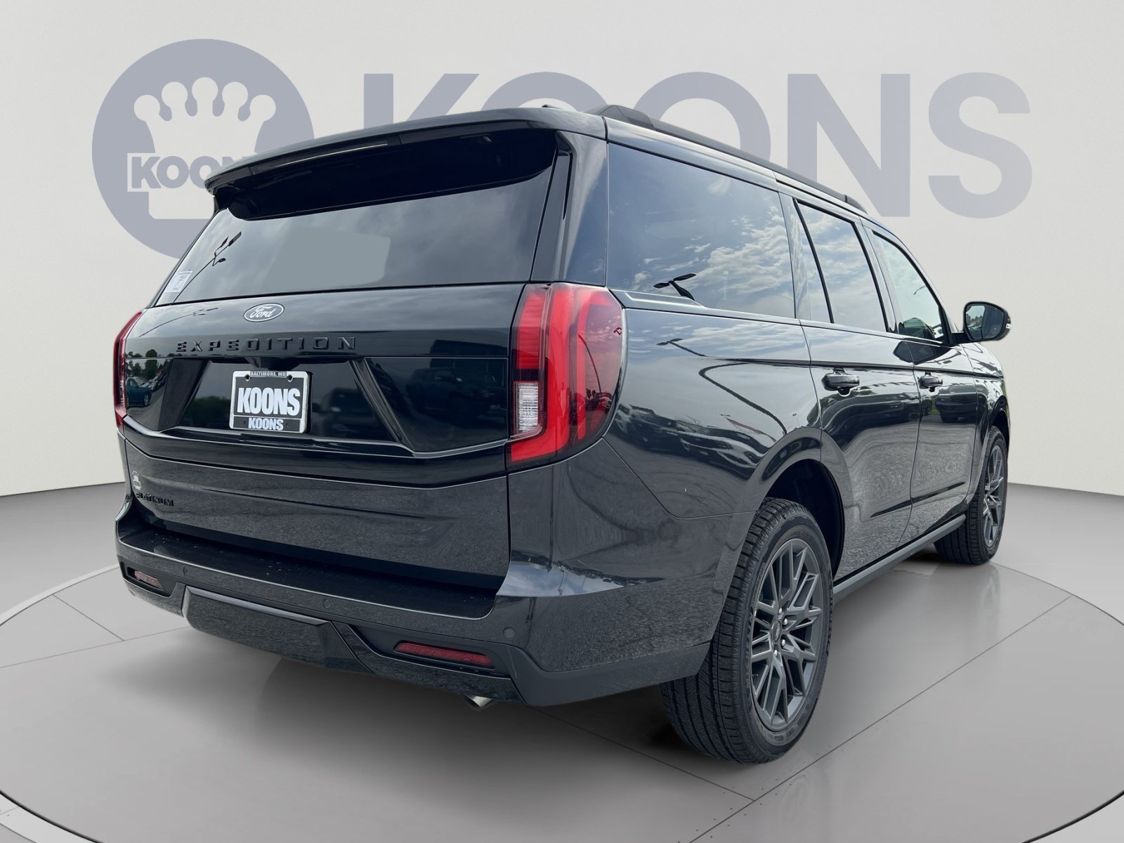 New 2027 Ford Expedition Platinum w/ Stealth Appearance Package AWD/4WD image 7