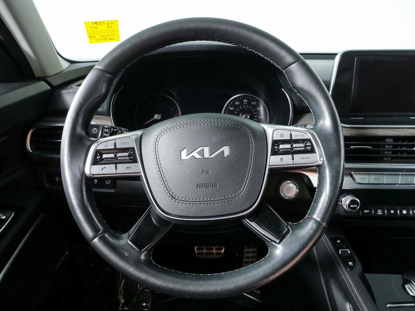 Used 2022 Kia Telluride SX w/ Nightfall Edition Package AWD/4WD image 11