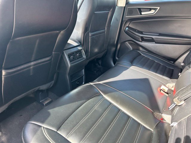 Used 2024 Ford Edge SEL AWD/4WD image 13