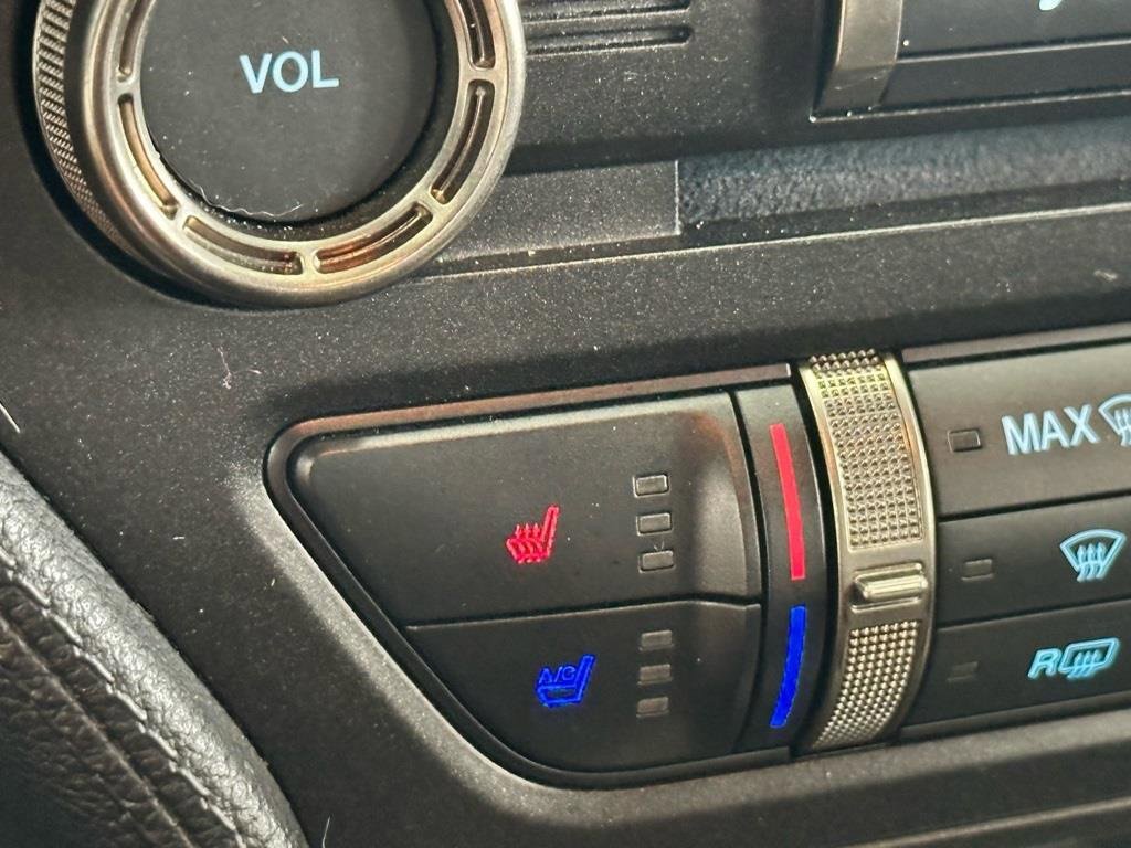 Used 2016 Ford Mustang Shelby GT350 w/ Technology Package image 11