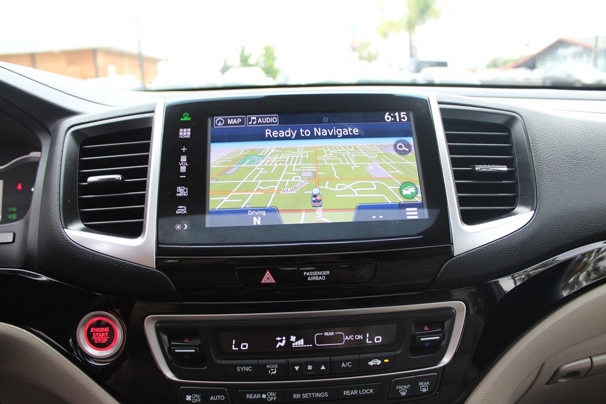 Used 2016 Honda Pilot Touring image 33