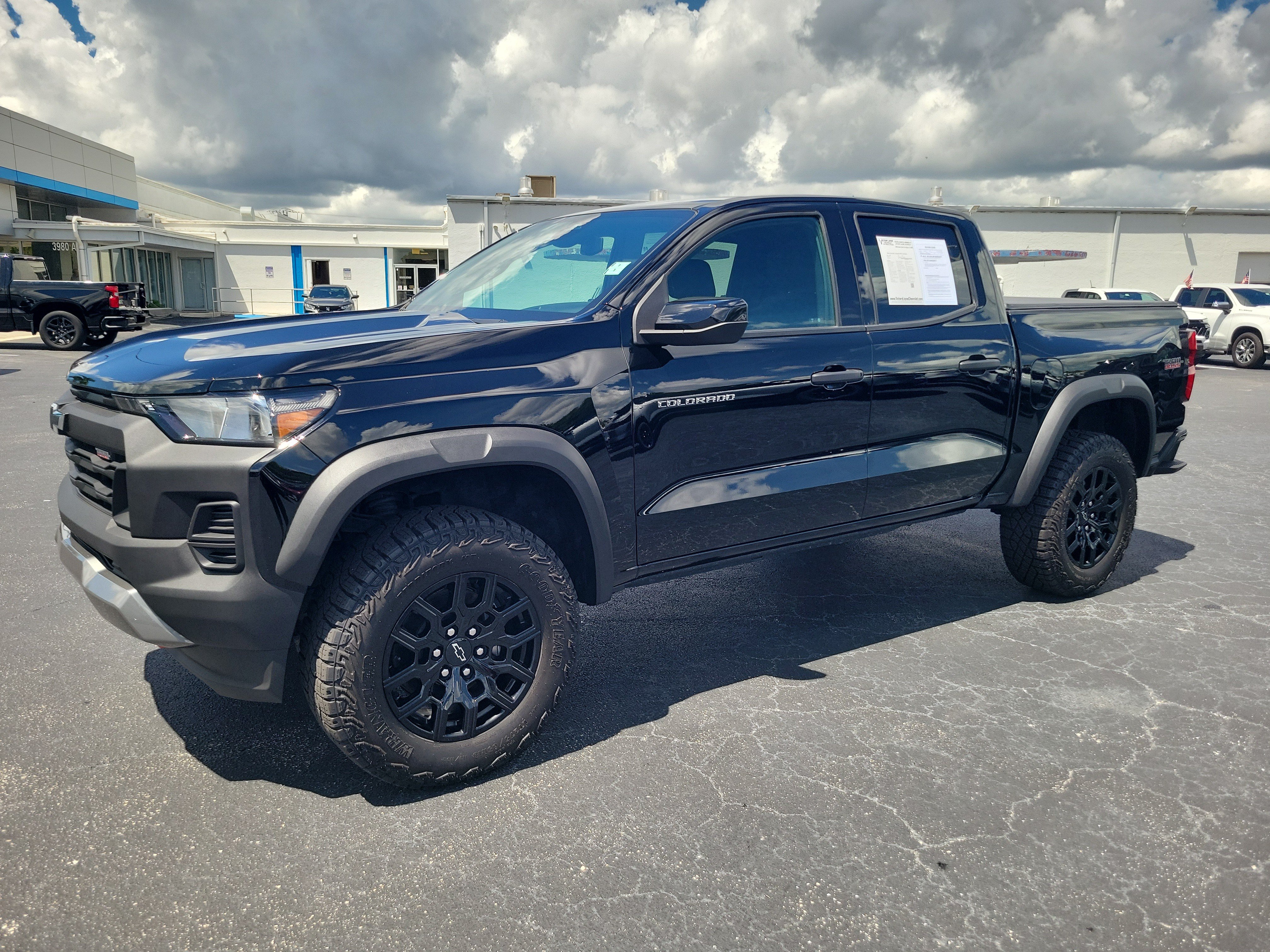 Used 2024 Chevrolet Colorado Trail Boss AWD/4WD image 2