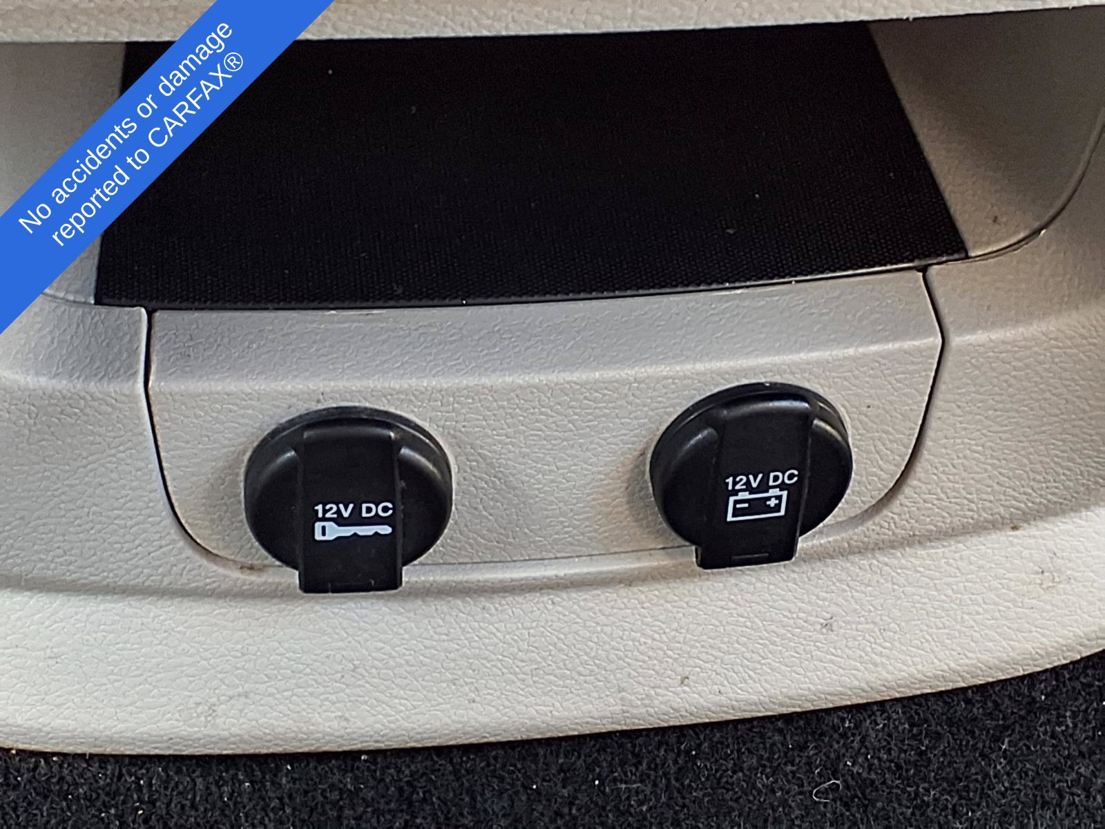 Used 2016 Chrysler Town & Country Touring w/ Driver Convenience Group FWD image 24