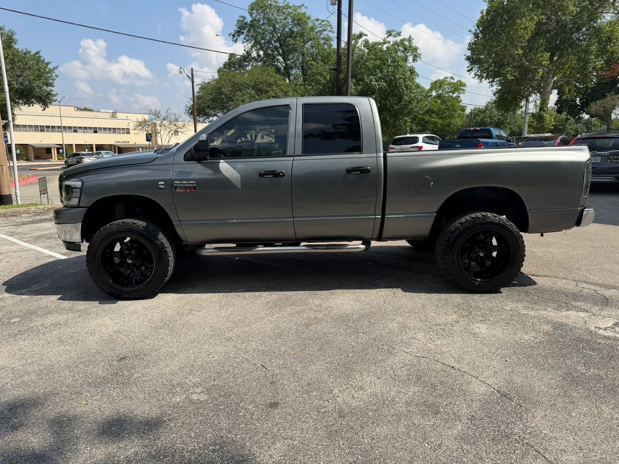 Used 2009 Dodge Ram 2500 Truck SLT w/ Trailer Tow Group AWD/4WD image 8