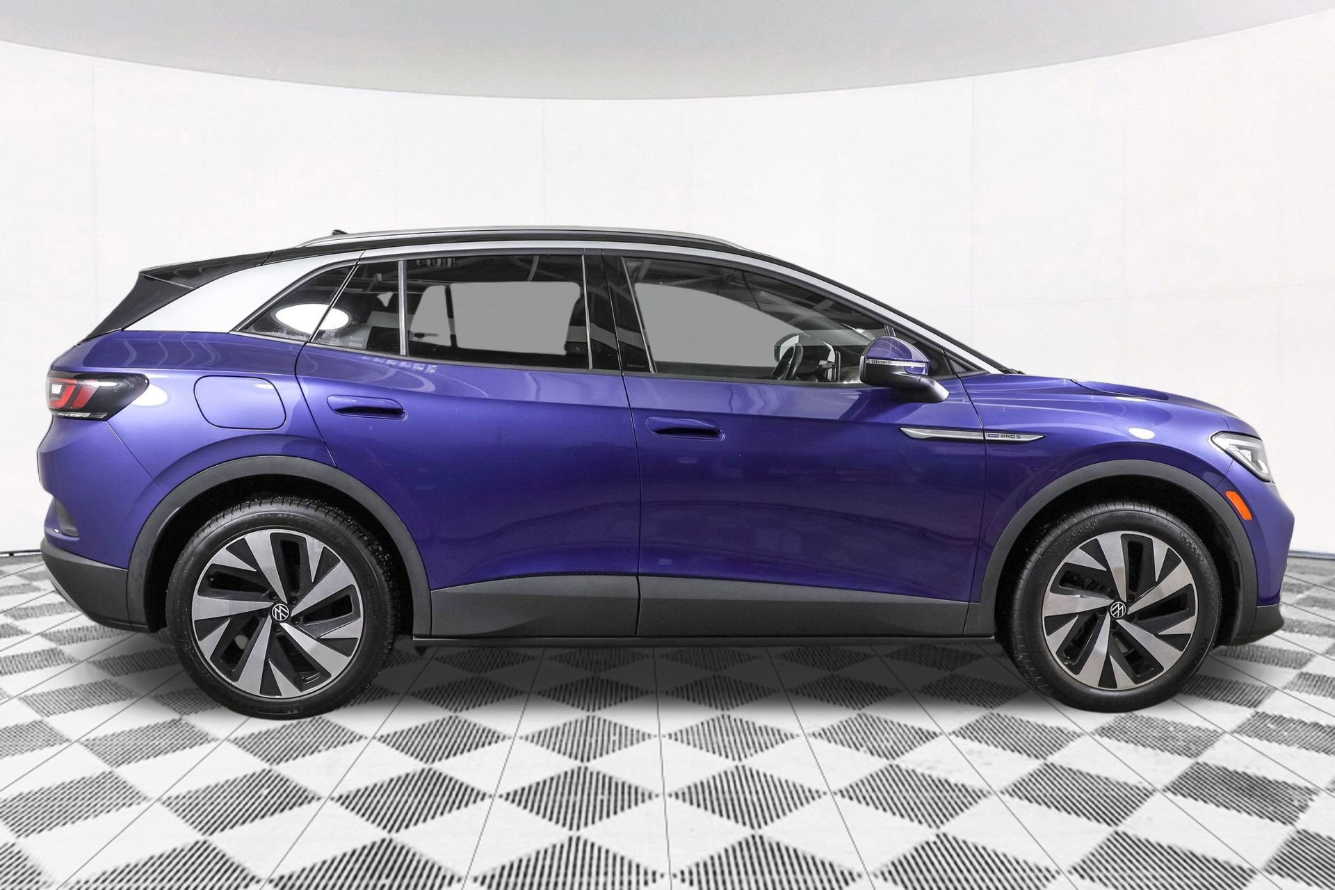 Used 2022 Volkswagen ID.4 Pro S image 12