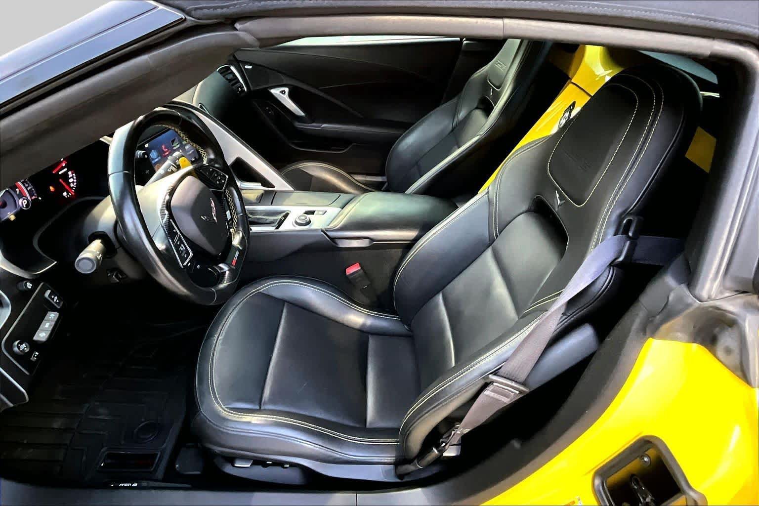 Used 2017 Chevrolet Corvette Z06 RWD image 16