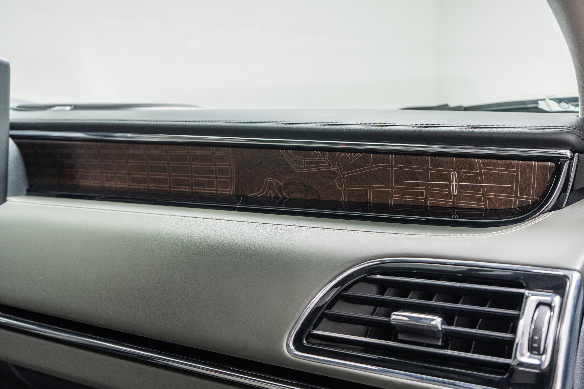 Used 2022 Lincoln Navigator Black Label image 33