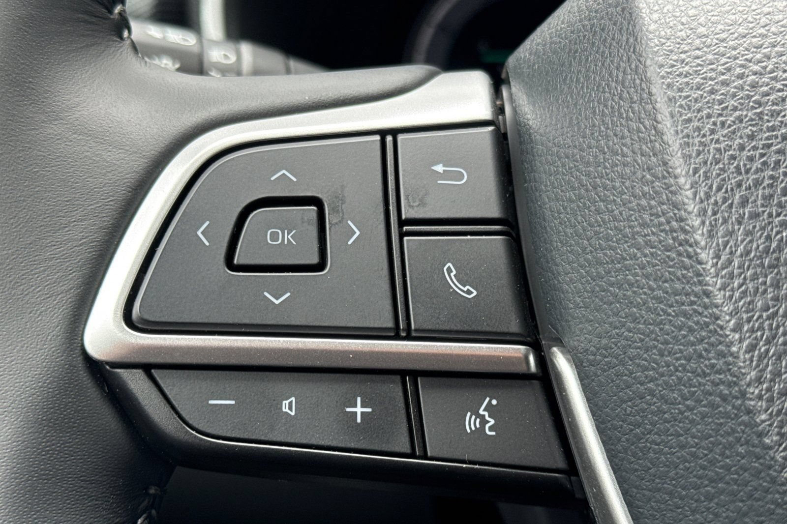 Certified 2026 Toyota Highlander XSE AWD/4WD image 32