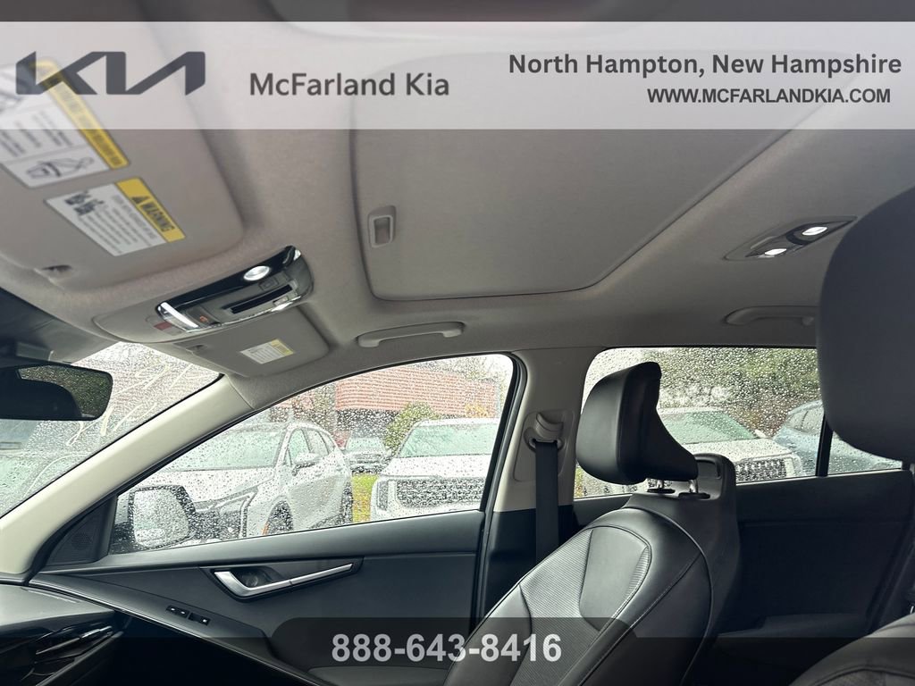 Used 2023 Kia Niro FWD image 11