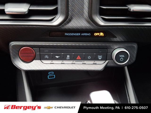 Used 2025 Ford Mustang Coupe RWD image 17