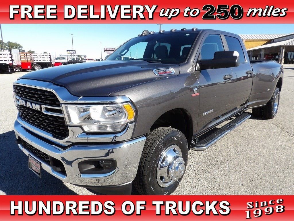 Used 2022 RAM 3500 Big Horn AWD/4WD image 1