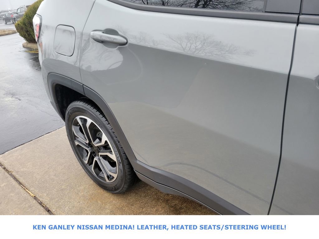 Used 2023 Jeep Compass Limited image 14