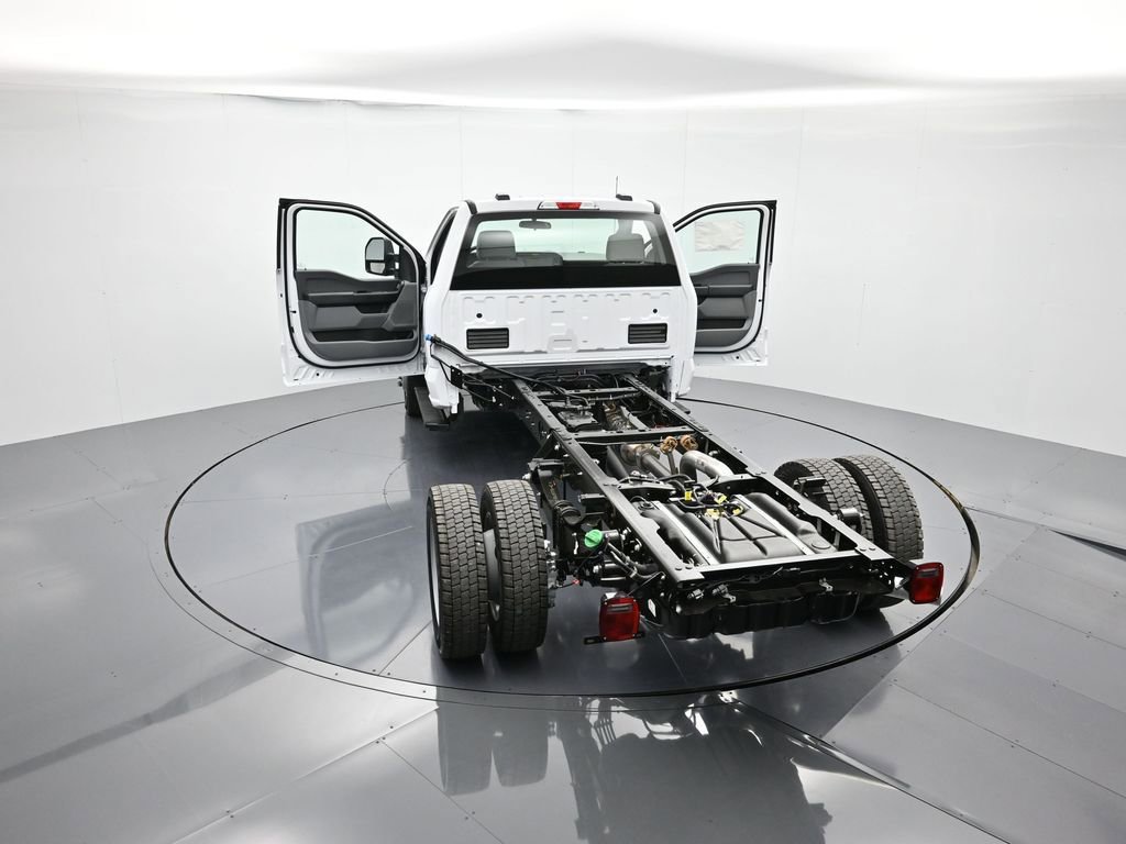 New 2026 Ford F550 4x4 Regular Cab Super Duty image 44