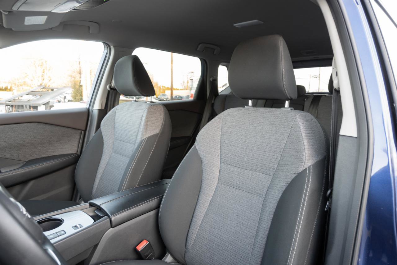 Used 2023 Nissan Rogue SV FWD image 15