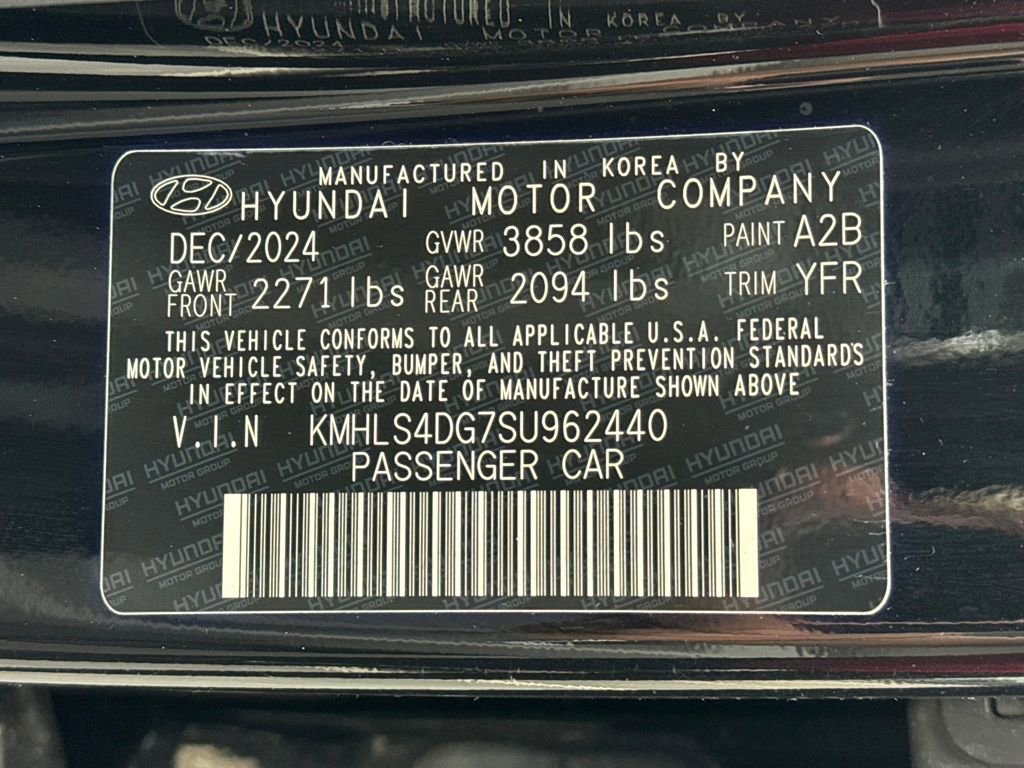 Used 2025 Hyundai Elantra SEL image 27