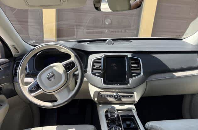 Used 2023 Volvo XC90 T8 Ultimate w/ Protection Package Premier AWD/4WD image 3