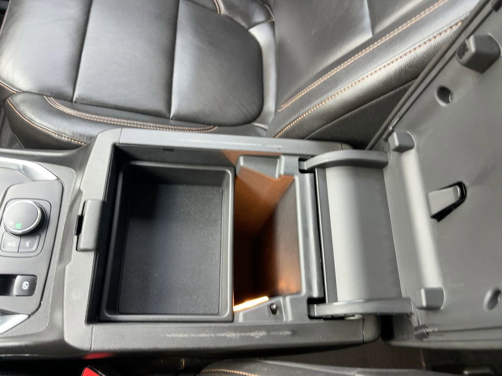 Used 2020 Chevrolet Traverse RS image 24