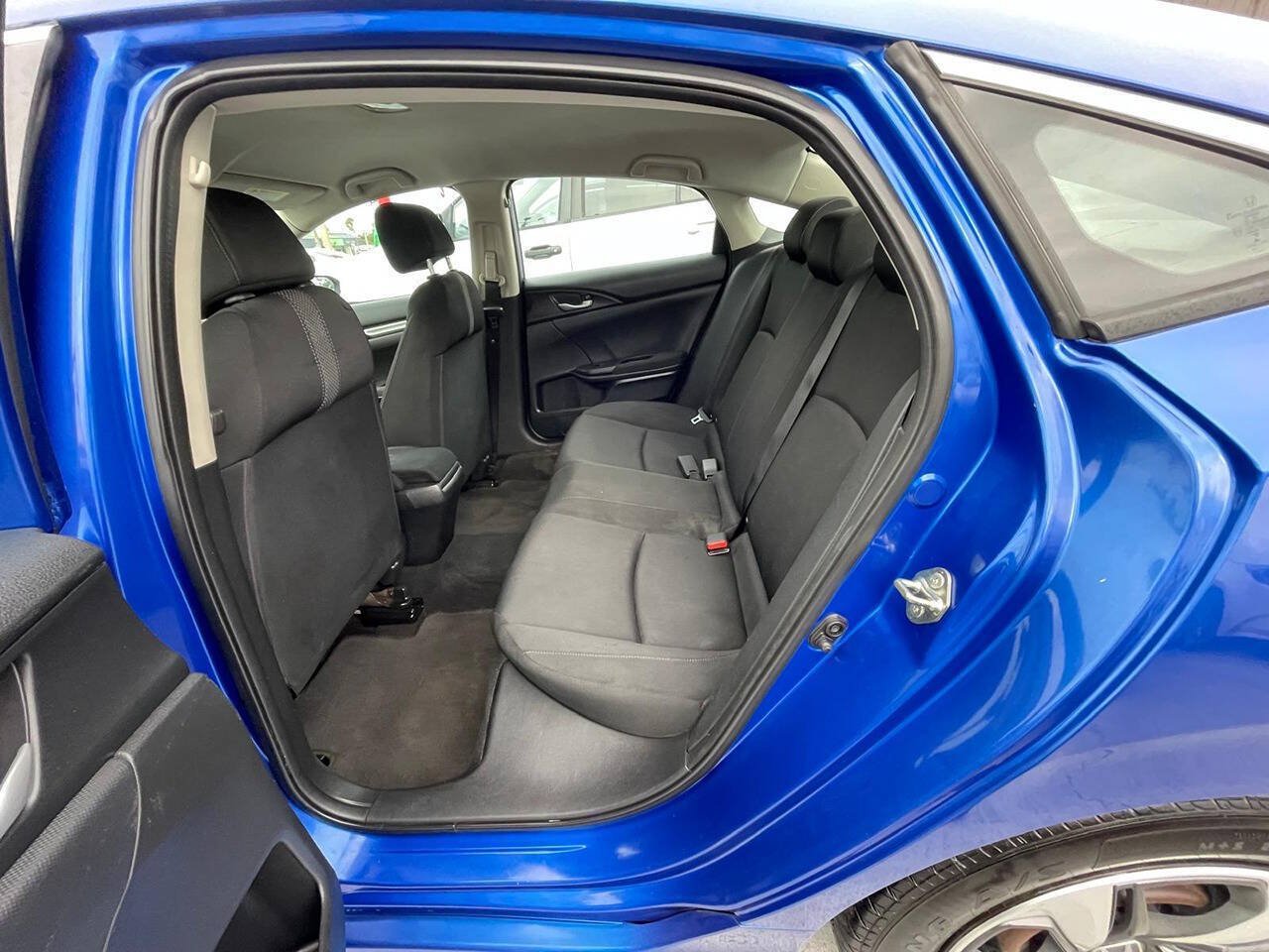 Used 2019 Honda Civic LX image 4