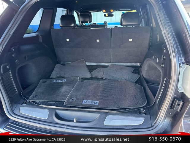Used 2017 Jeep Grand Cherokee Limited AWD/4WD image 11
