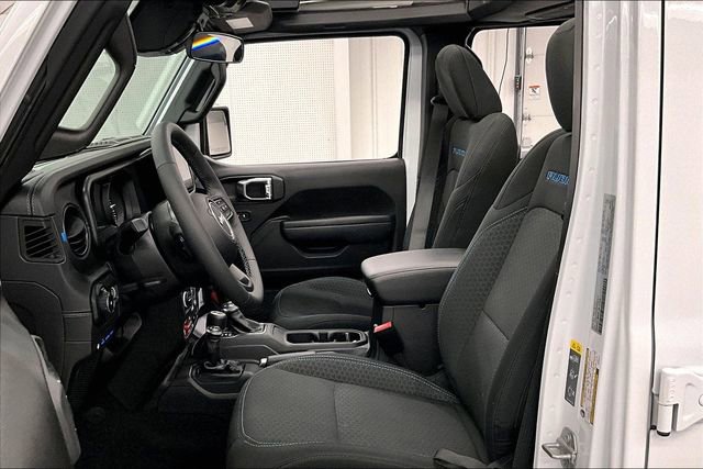 Used 2025 Jeep Wrangler Unlimited Rubicon 4xe w/ Safety Group image 24