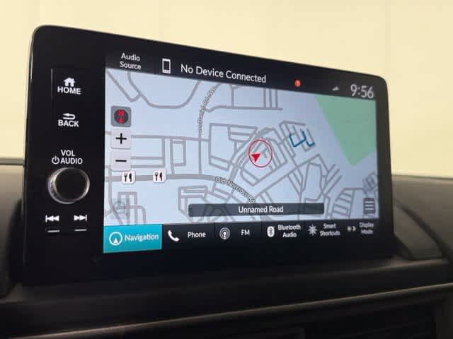 Used 2025 Honda Pilot Touring image 9