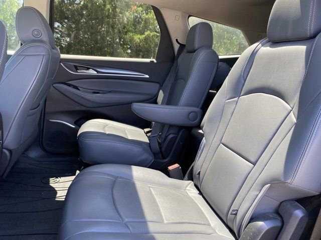 Used 2020 Buick Enclave Essence w/ Sport Touring Edition FWD image 13