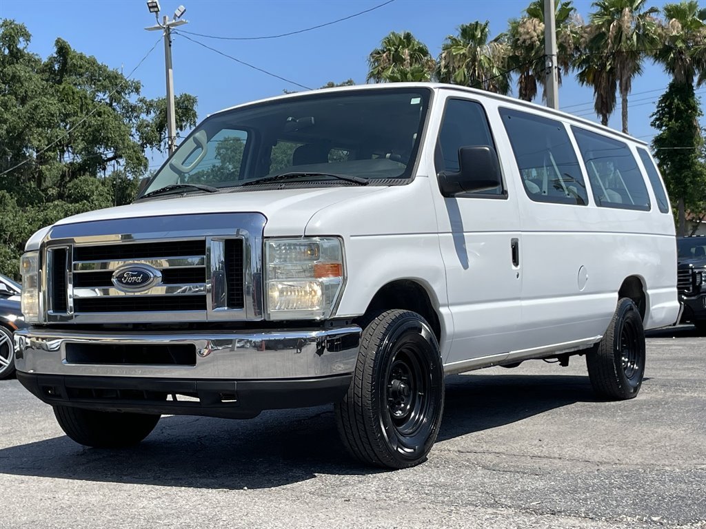 Used 2009 Ford E-350 and Econoline 350 XLT RWD image 19