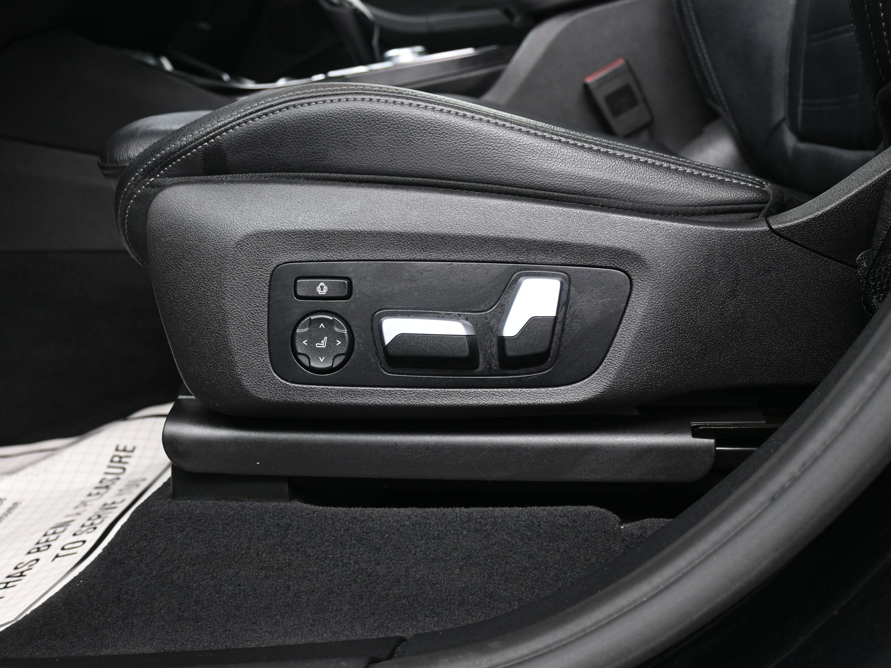 Used 2021 BMW X3 xDrive30i w/ Premium Package image 17