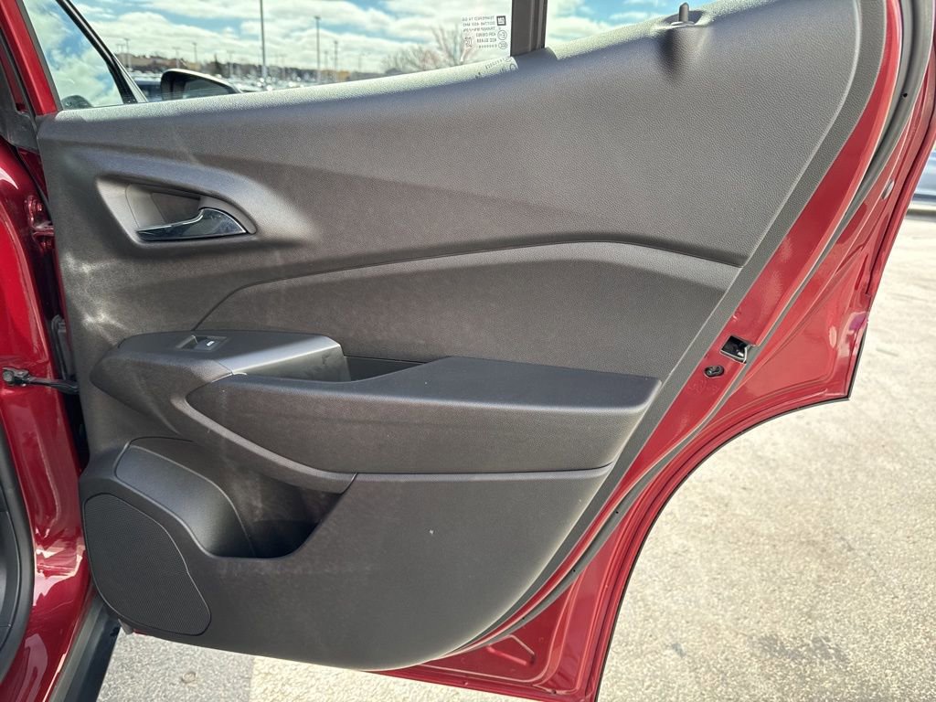 Used 2024 Chevrolet Trax ACTIV w/ Driver Confidence Package image 39