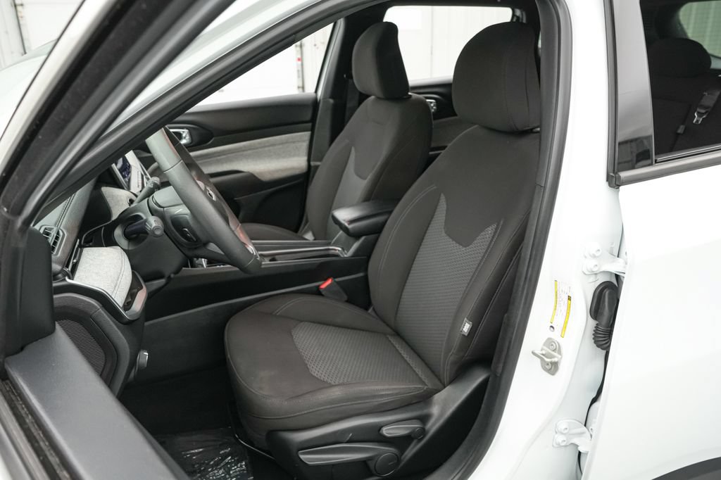 Used 2023 Jeep Compass Sport AWD/4WD image 11